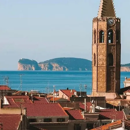 Poma De Casa - Carrer De Pa I Algua Alghero
